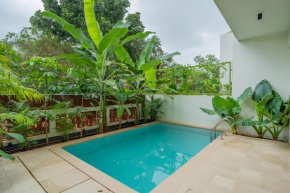 ELIVAAS 3 BHK with Pvt outdoor Pool - Mirai Gemini